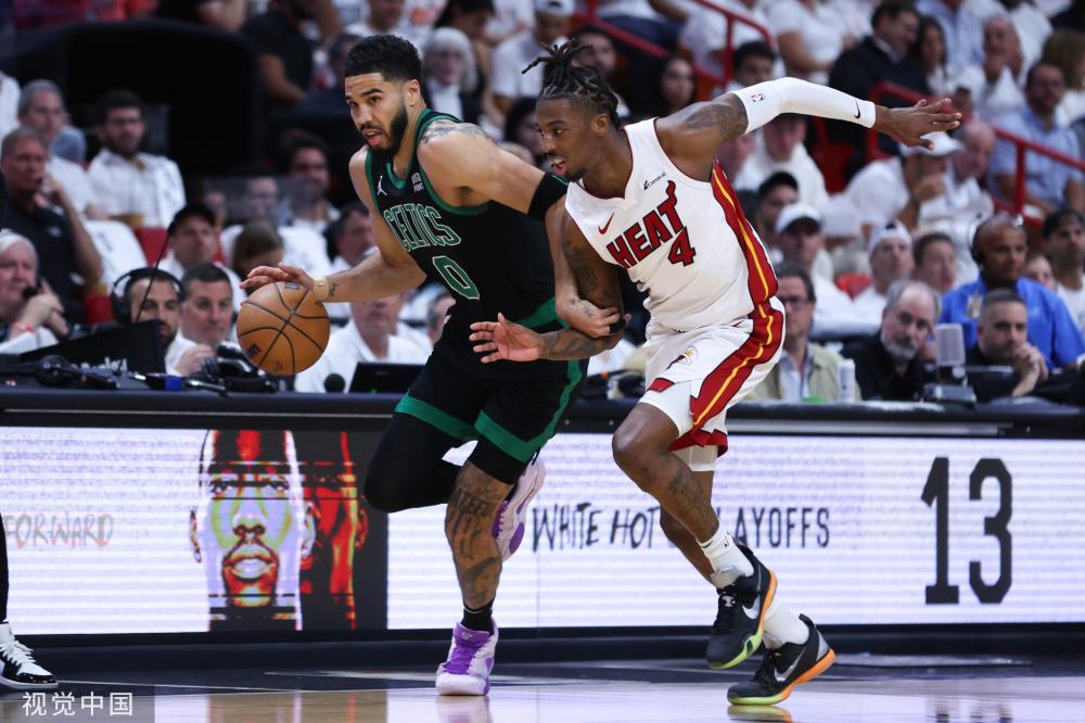 一鸣惊人 一鸣惊人