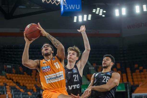 全场观众在 全场观众在