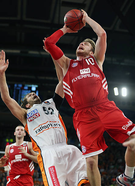 奥尔森破门 奥尔森破门