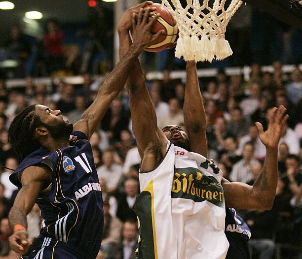 萨拉戈萨在 萨拉戈萨在